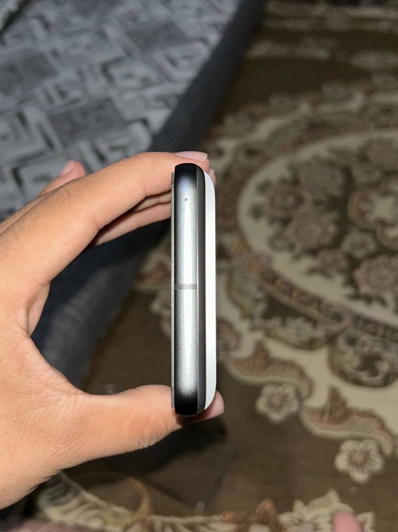 Google Pixel 8 3