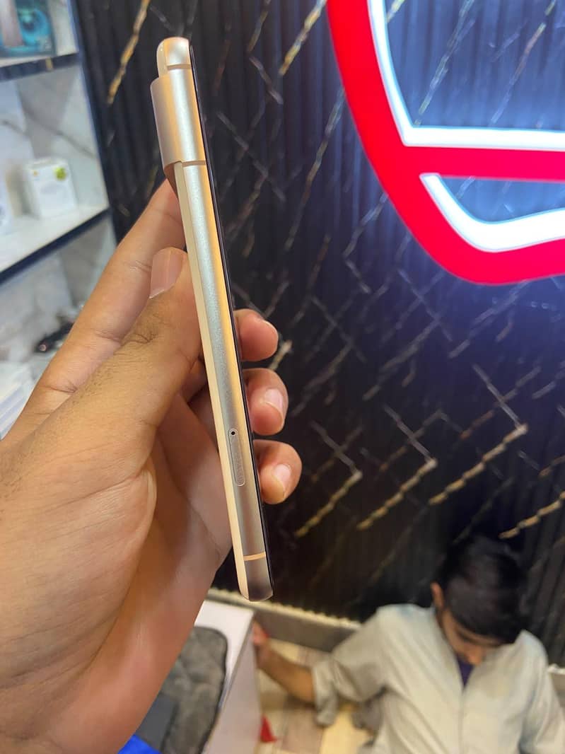 Google Pixel 8 1