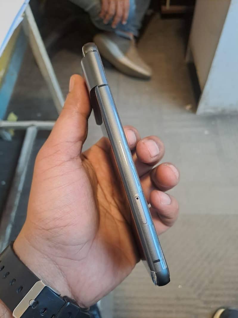 Google Pixel 8 2
