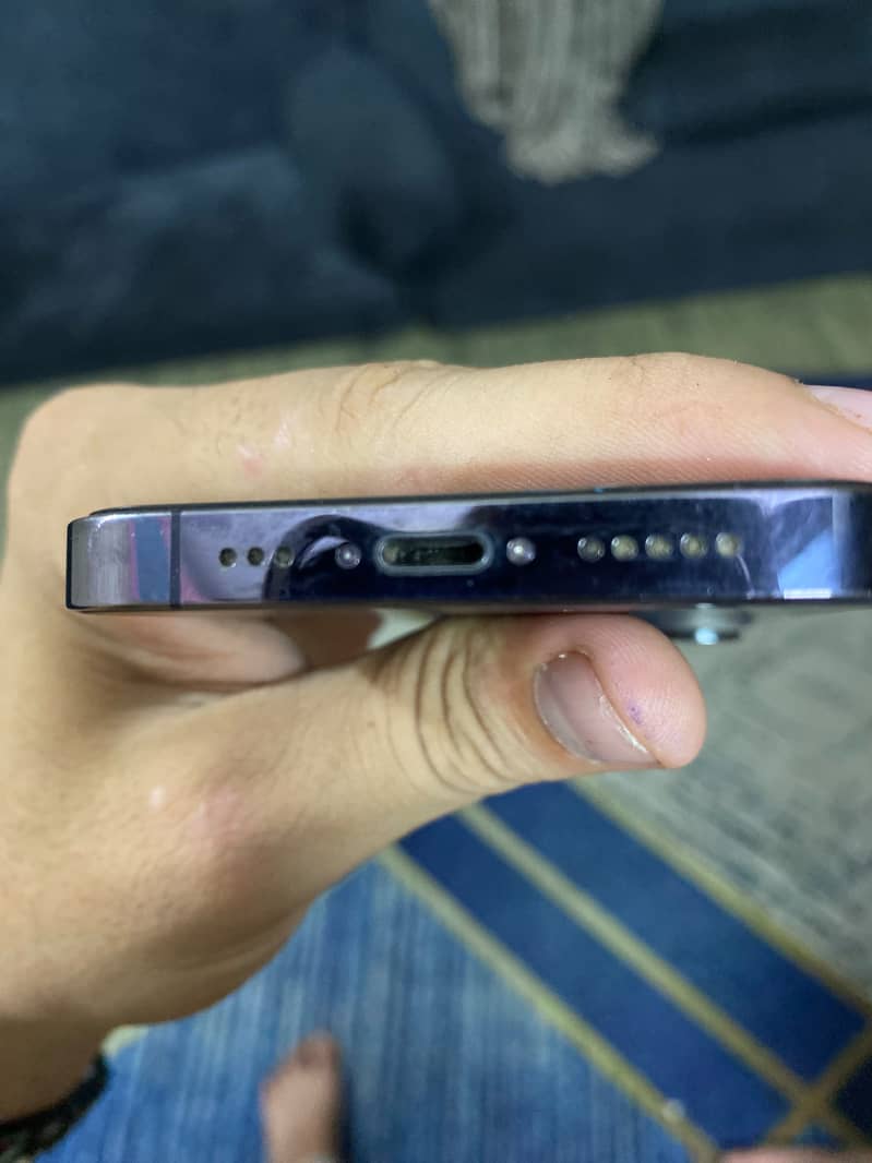 Apple iPhone 14 Pro 4