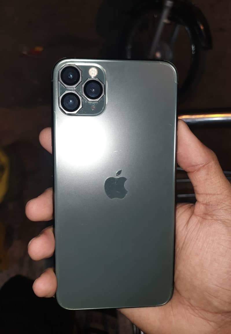 Apple iPhone 11 Pro Max 3