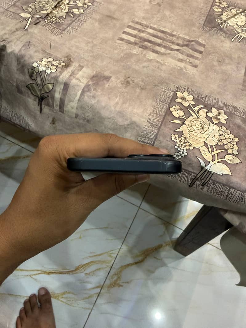 Apple iPhone 15 1