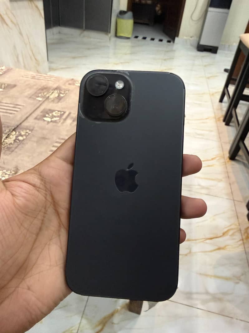 Apple iPhone 15 6