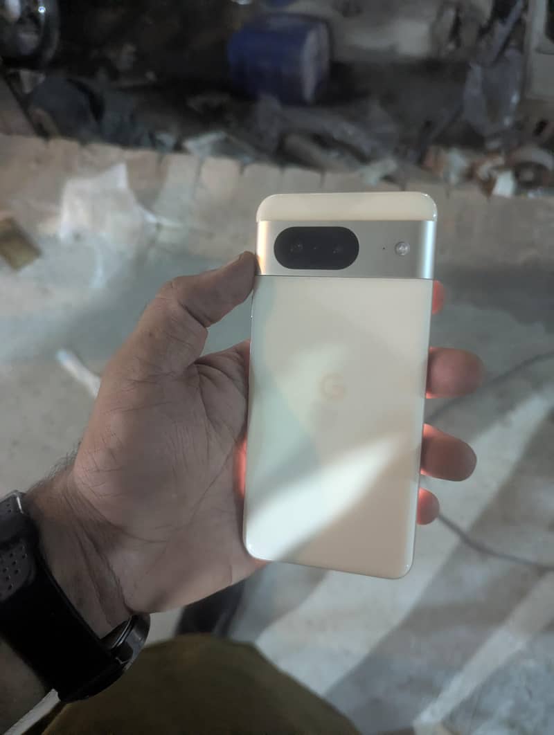 Google Pixel 8 1