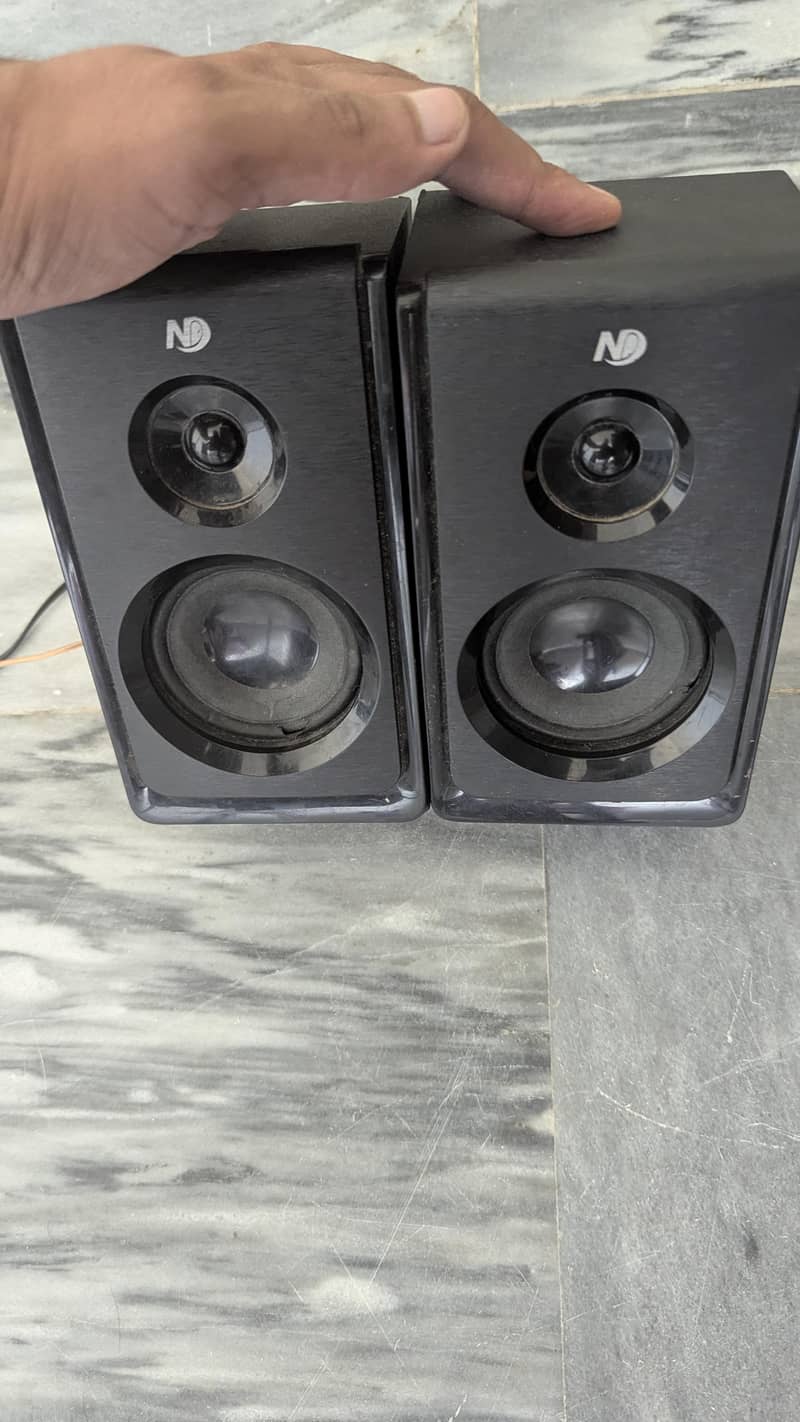 subwoofer 0