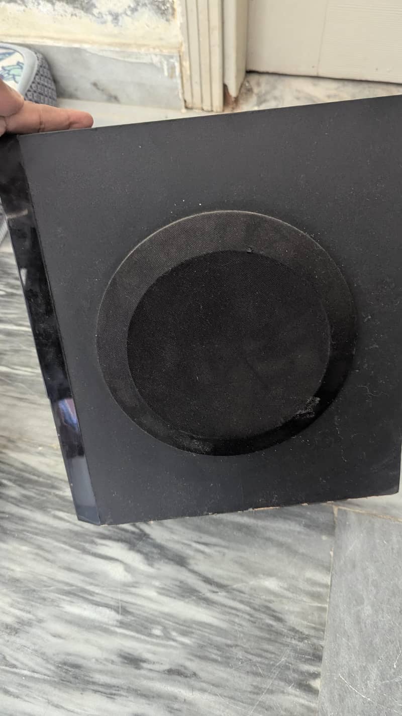 subwoofer 2