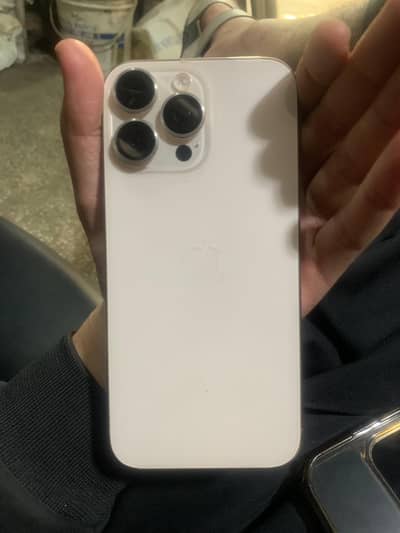 Apple iPhone 16 Pro Max