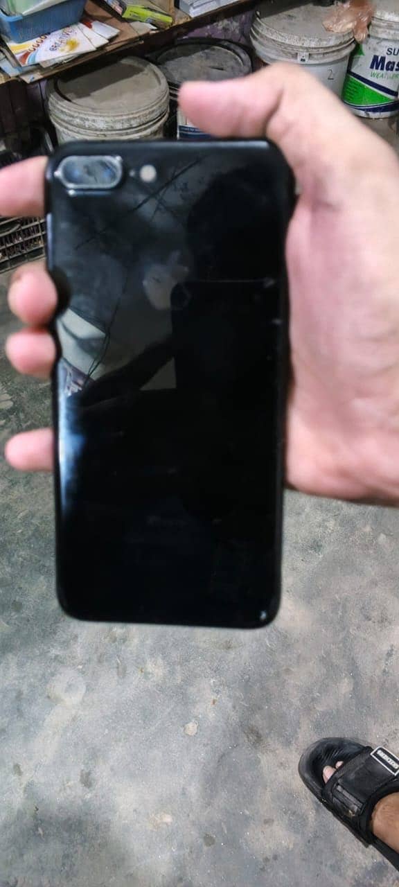 Apple iPhone 7 Plus 0
