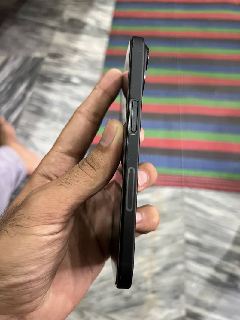 Apple iPhone 15 2