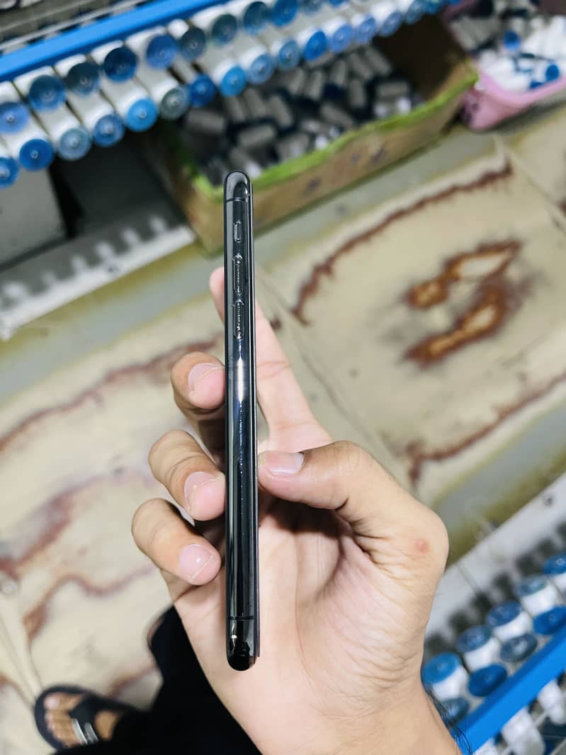iPhone 11 pro 2