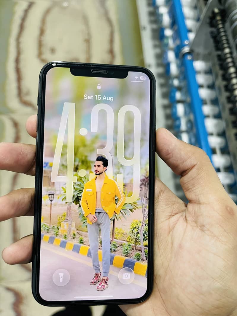 iPhone 11 pro 6