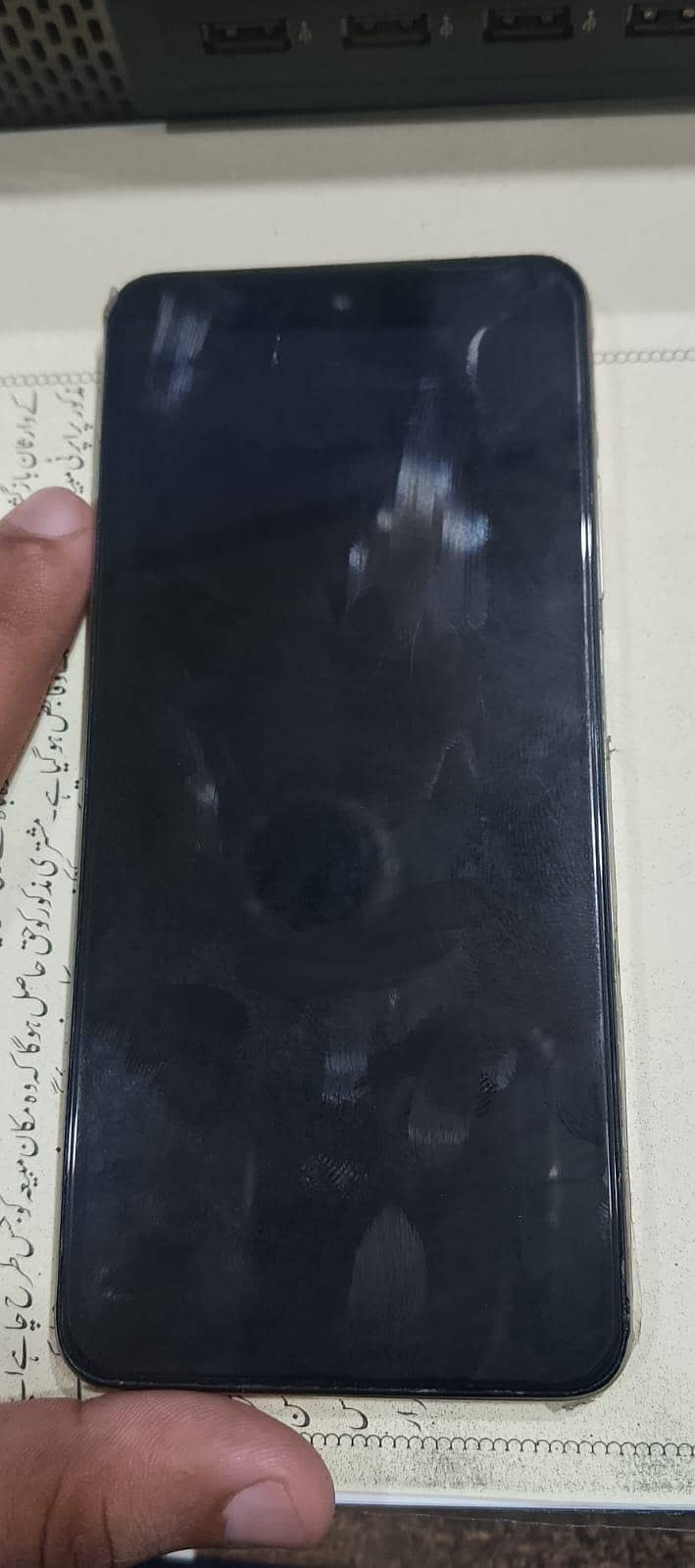 Realme C75 1