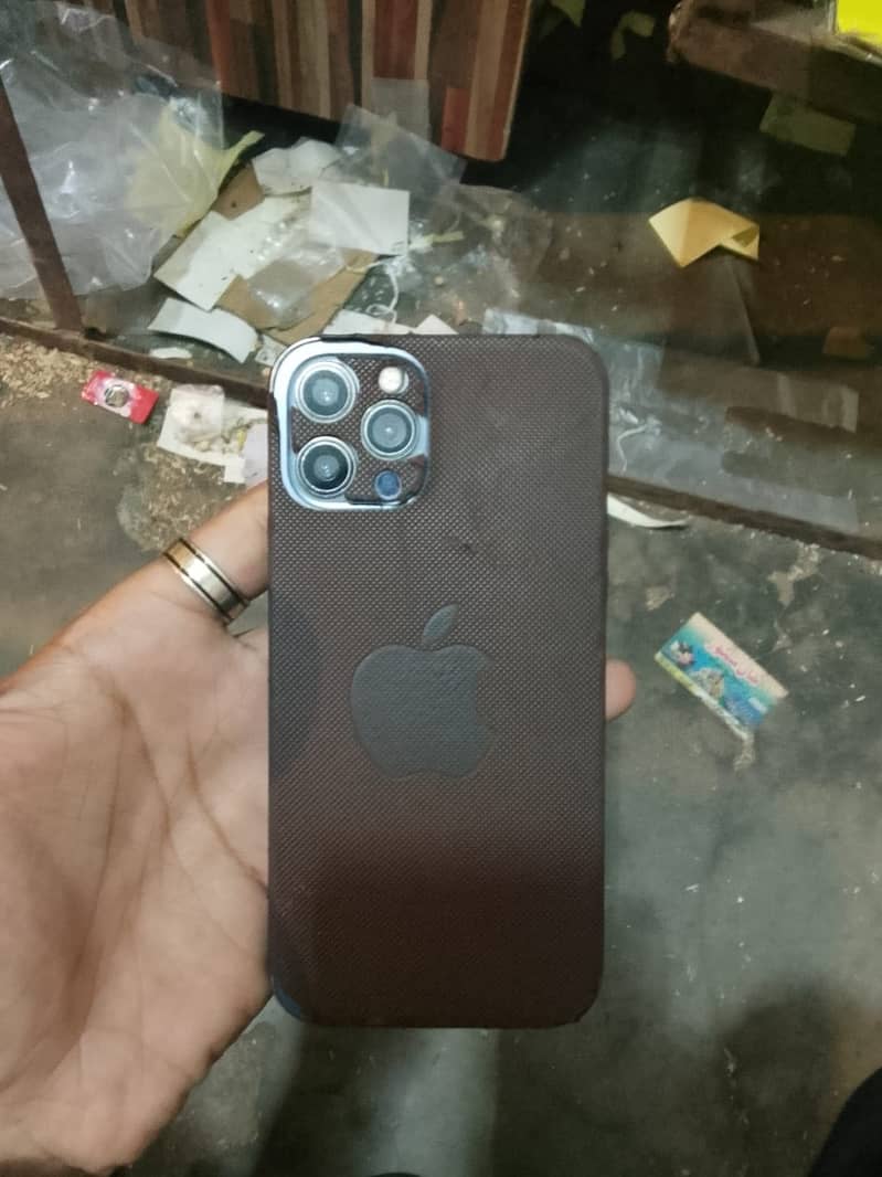 Apple iPhone 12 Pro 3