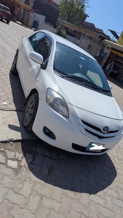 Toyota Belta 2006