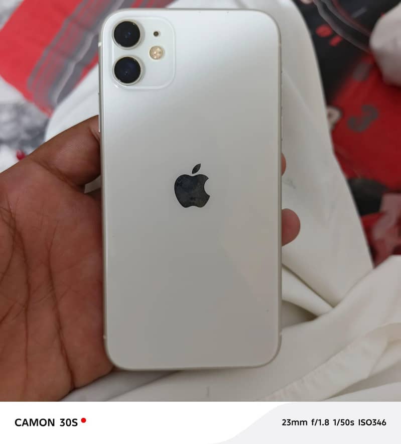 Apple iPhone 11 0