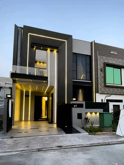 5 Marla Luxury House is Available for Rent in Bahria Town Lahore