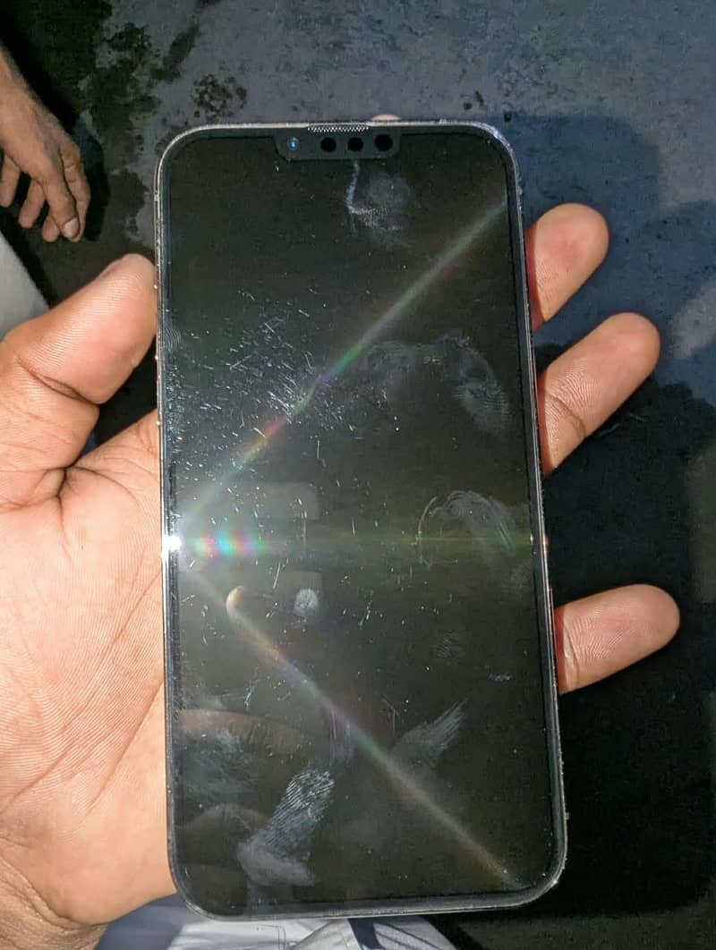 Apple iPhone 13 Pro Max 1
