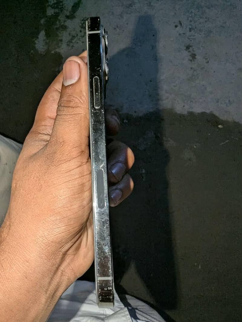 Apple iPhone 13 Pro Max 5