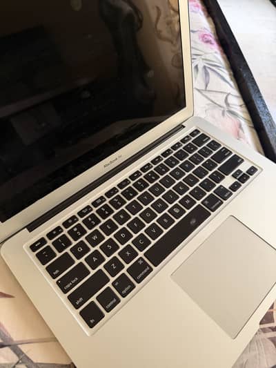 Macbook Air 2014 Mint condition