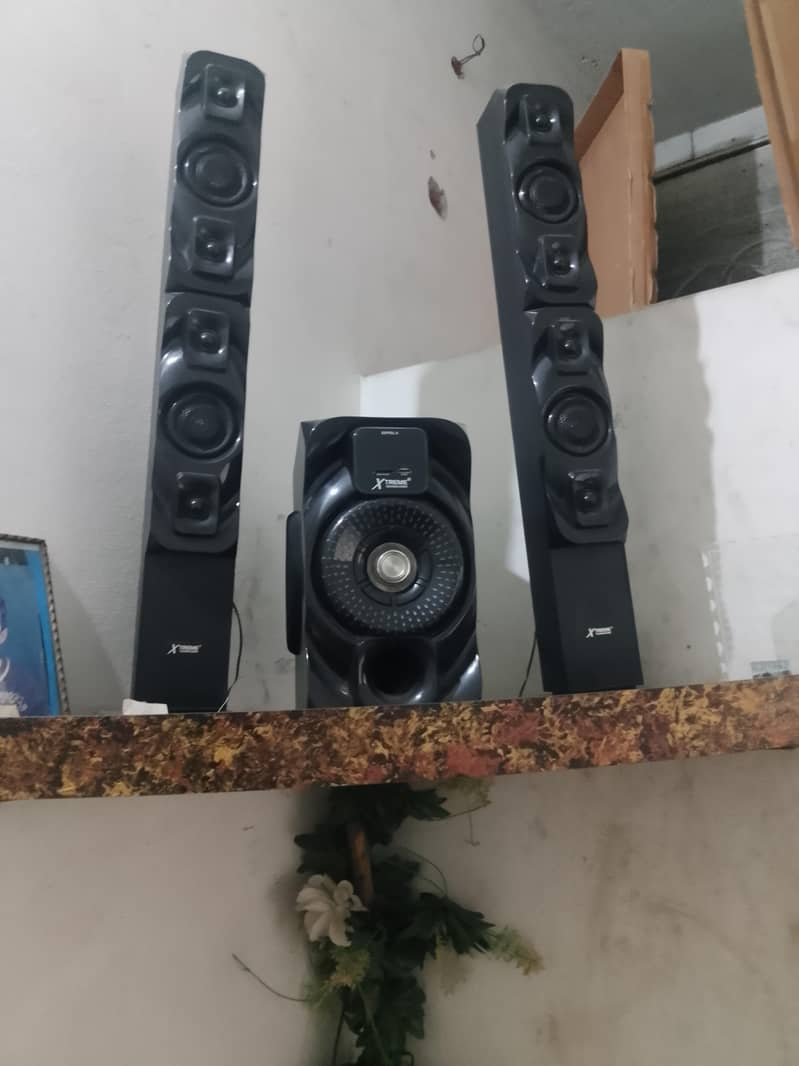 03078614709 5