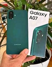 Samsung A07 10. months warranty 10 by 10 with all accessories