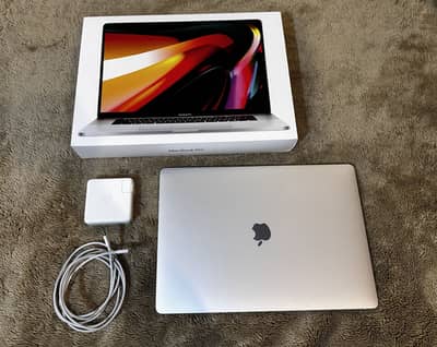 Macbook pro 2019 core i9 16GB/1TB 16”