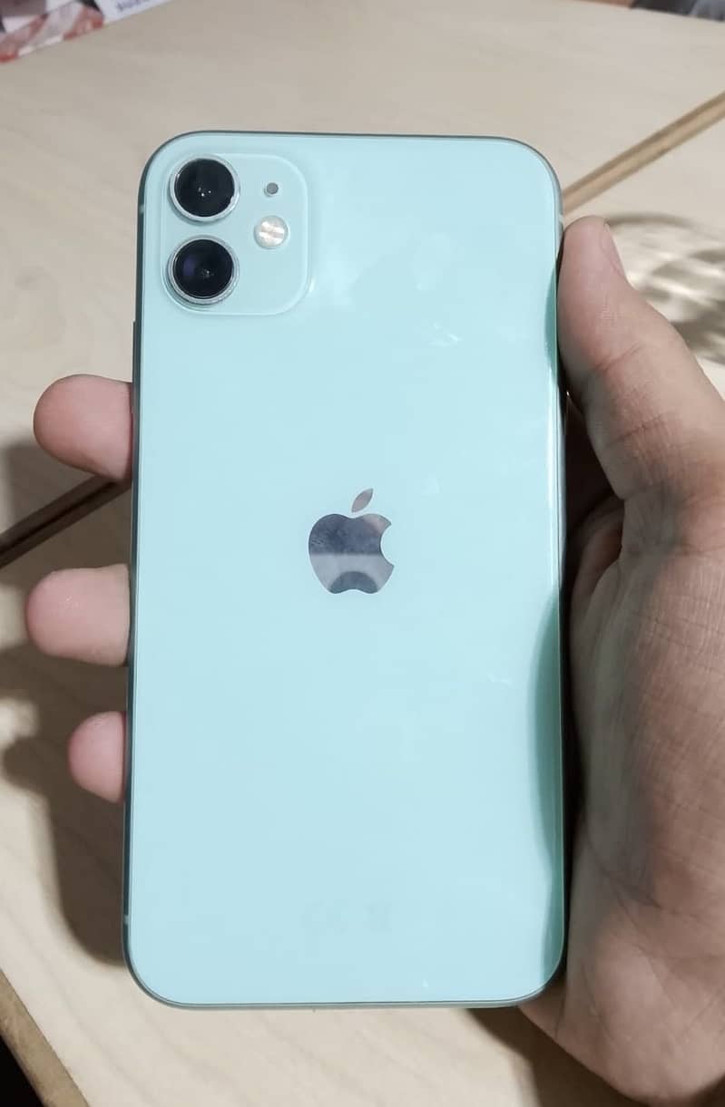 Apple iPhone 11 4