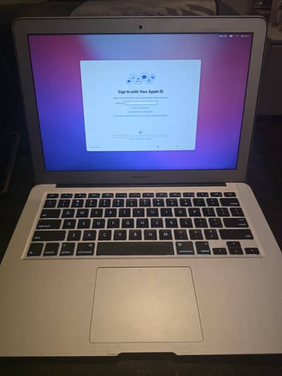 Apple Macbook Air 13" 2015 excellent condition