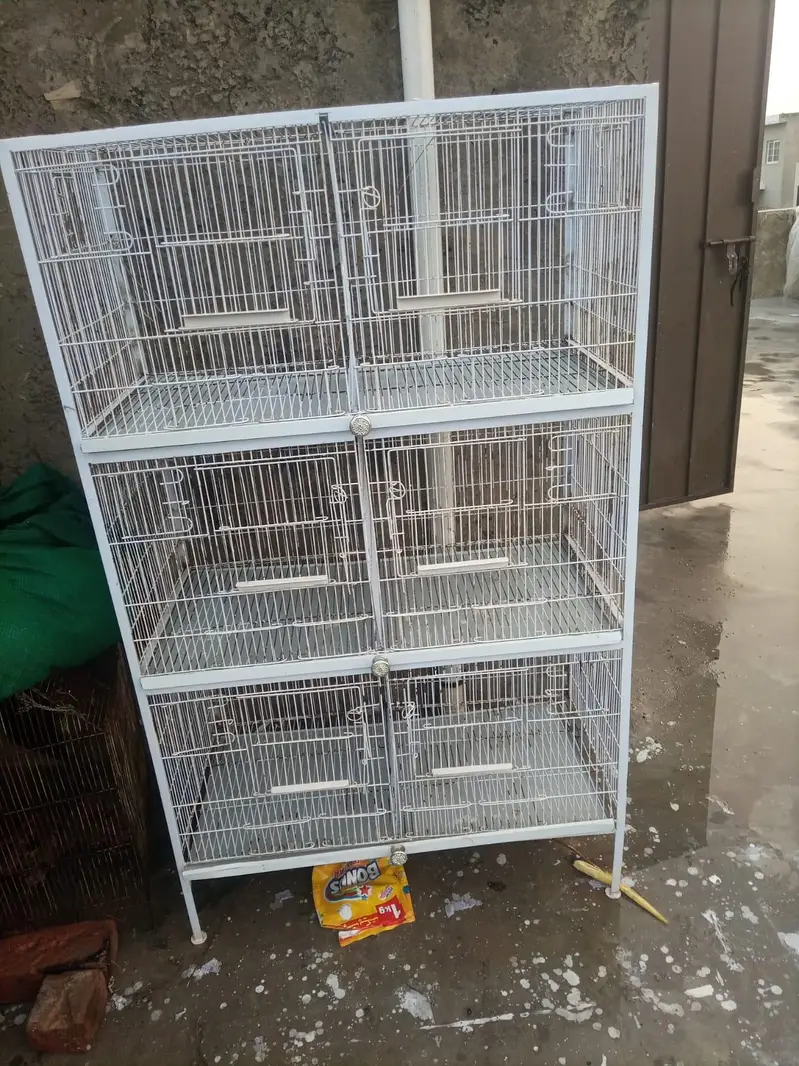 Hen and parrot cages — photo 4