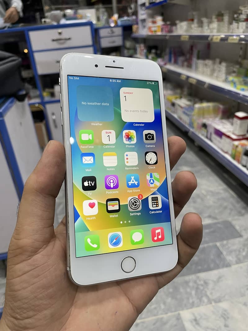 Apple iPhone 8 Plus 0
