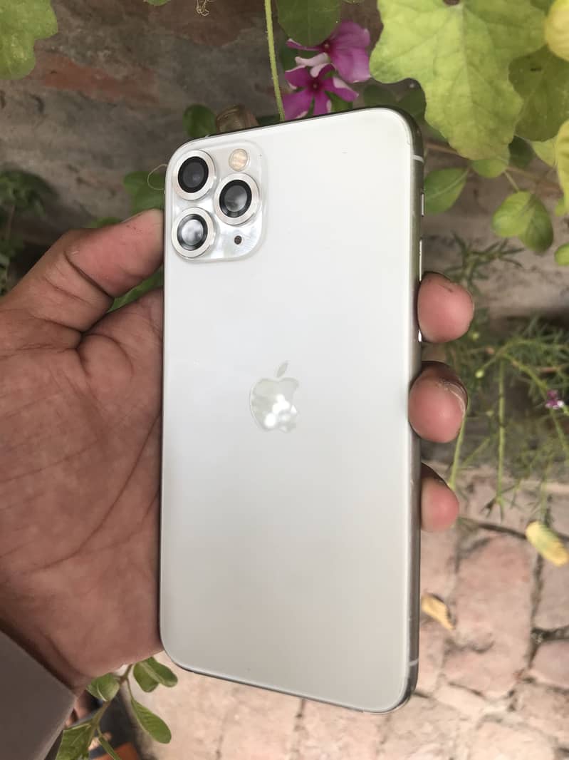 Apple iPhone 11 Pro 0
