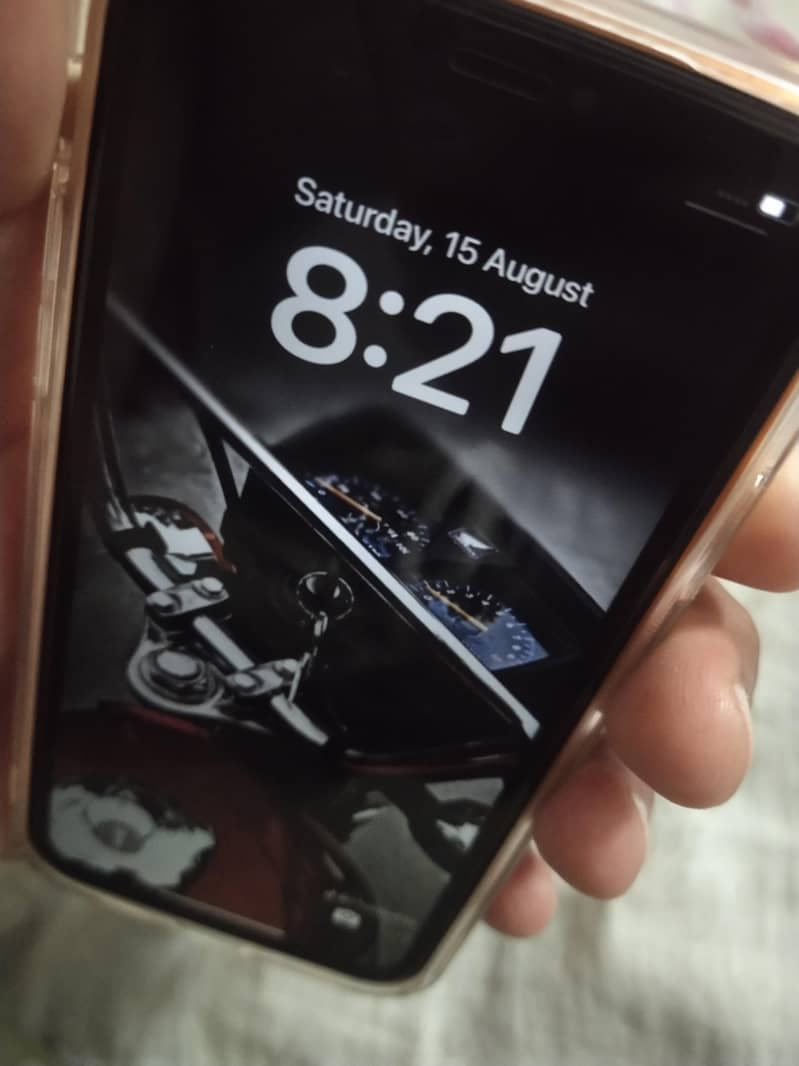 Apple iPhone XR 0