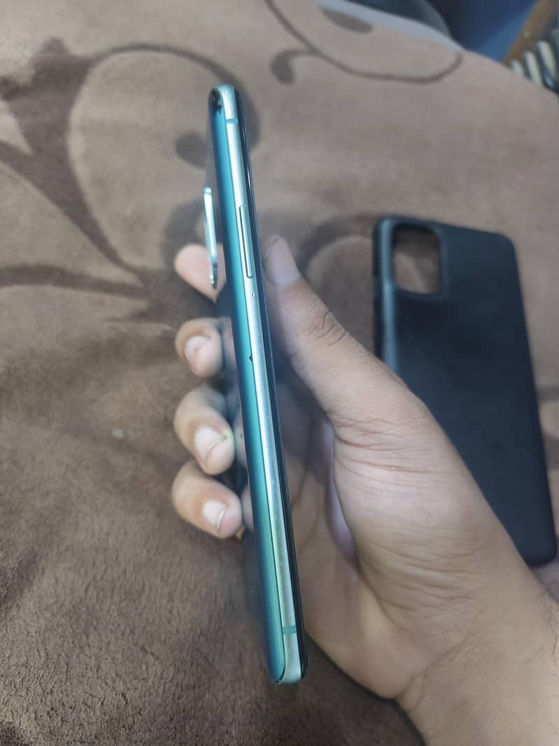 One Plus 8T 5