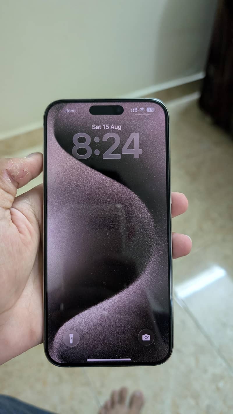 Apple iPhone 15 Pro Max 2