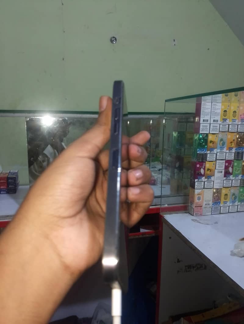 Apple iPhone 14 Pro Max 1