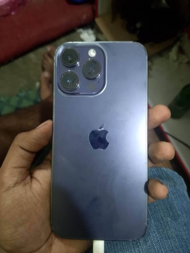 Apple iPhone 14 Pro Max 4