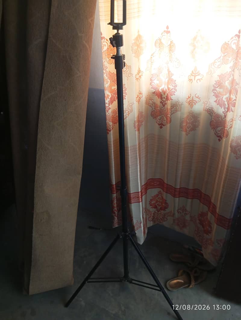 Tripod stand 7ft height adjustable 0