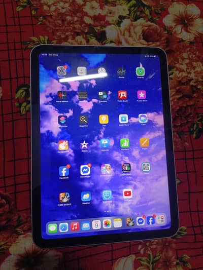 Apple iPad 10th Generation 64GB –  Complete Box & Accessories
