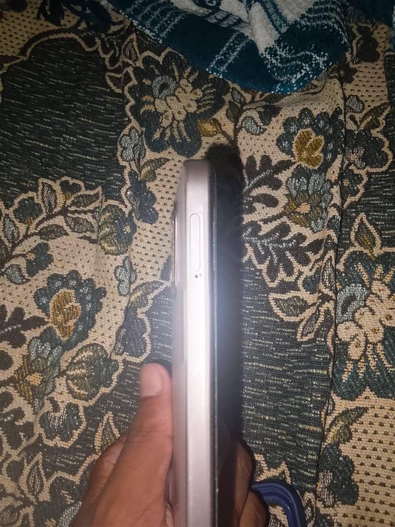 OPPO A6 1