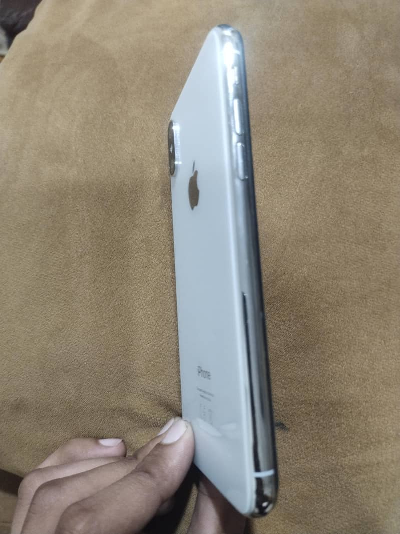 Apple iPhone X 1