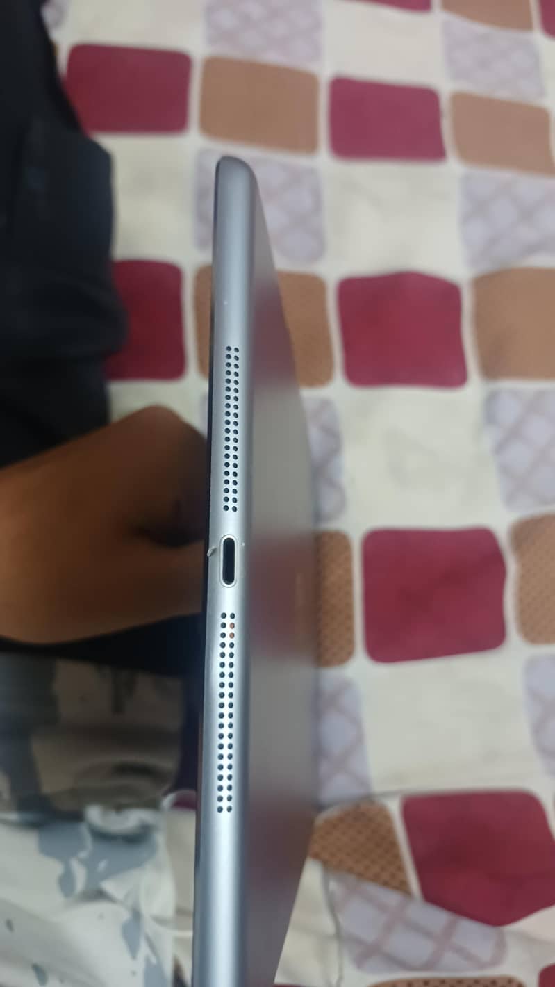 ipad air 1 0