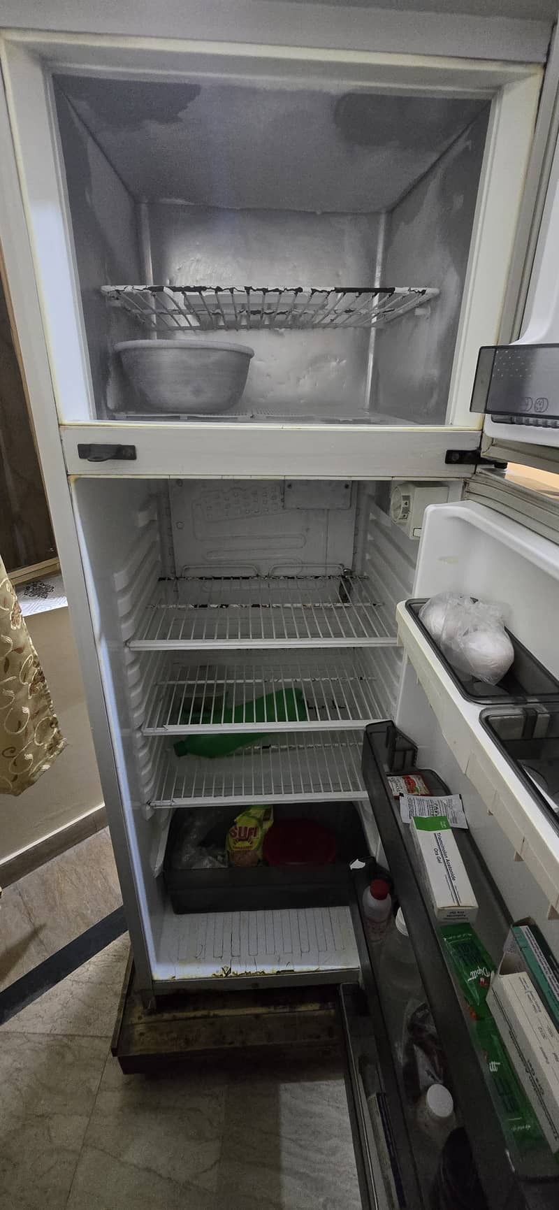 Refrigerator 4