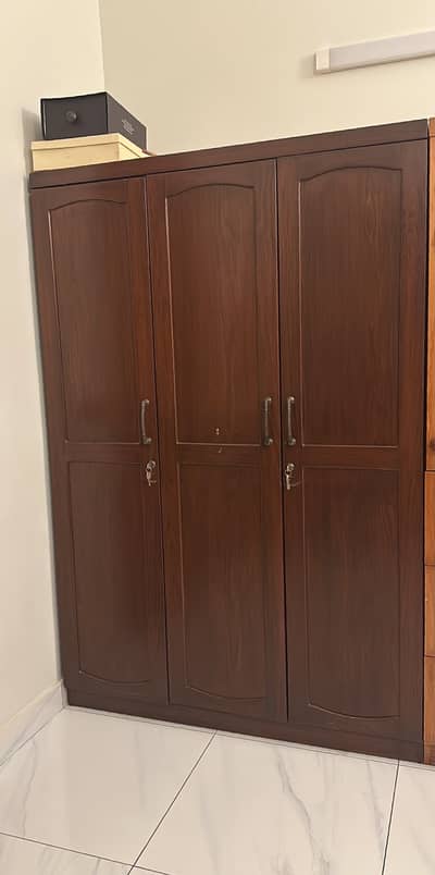 3 Door Wooden Wardrobe / Almari – Good Condition