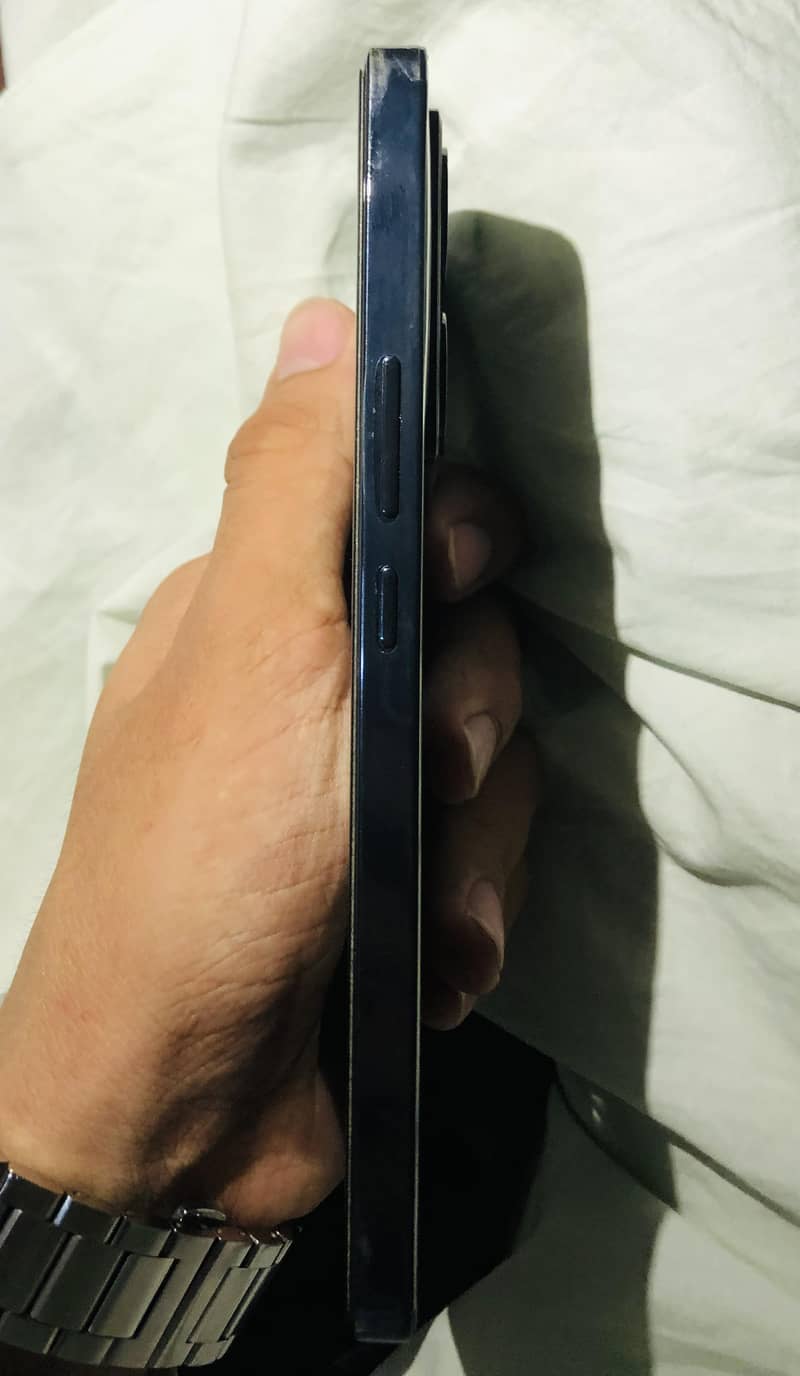Infinix Note 40 5