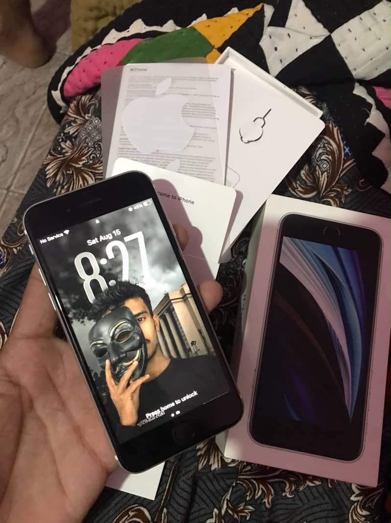 Apple iPhone SE 4