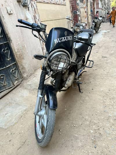Suzuki GS 150 2020