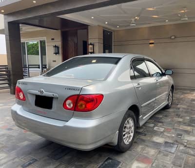 Se Saloon petrol driven