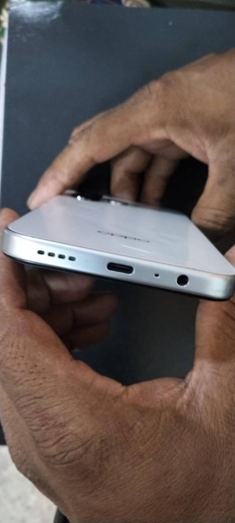 OPPO A6C 1