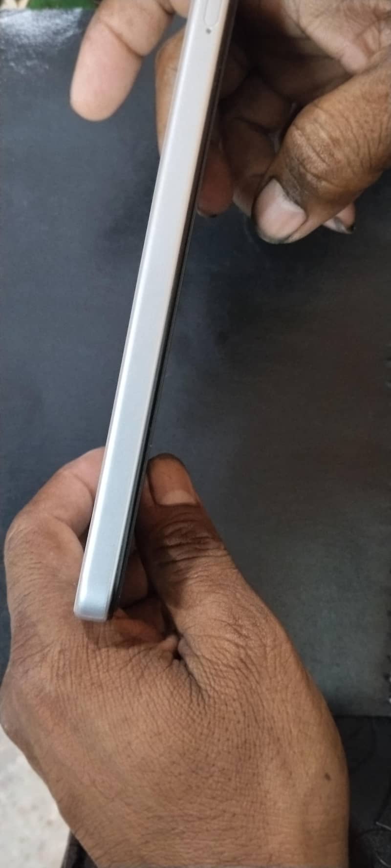 OPPO A6C 3