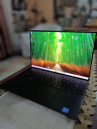 Dell Precision 5570 4K Ultra Display 32/512
